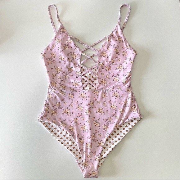 NWT Dippin Daisy’s Bliss Lattice Floral One Piece Swimsuit Wild Iris Medium - Picture 8 of 12